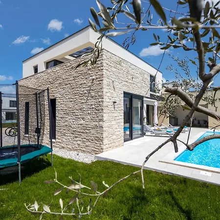 Stella & Alba By Interhome Brtonigla