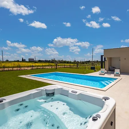 Villa Stella & Alba By Interhome Brtonigla