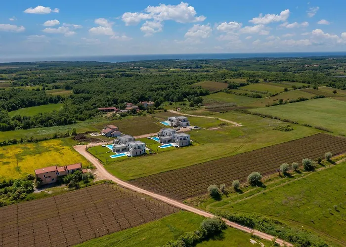 Stella & Alba By Interhome Brtonigla