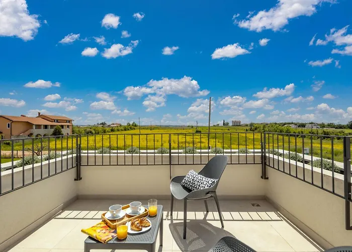 Stella & Alba By Interhome * Brtonigla