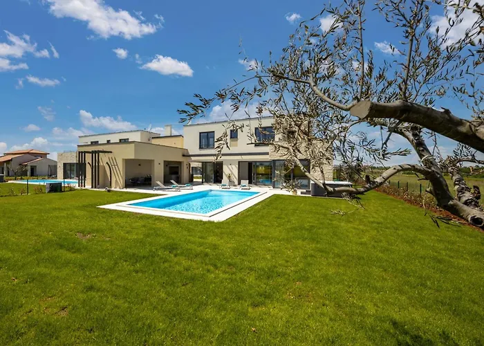 Stella & Alba By Interhome Villa Brtonigla