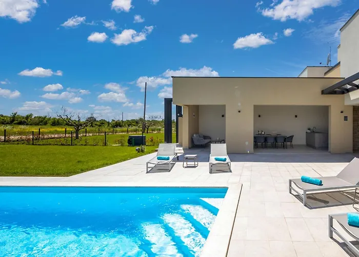 Stella & Alba By Interhome Brtonigla